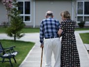 Aide à domicile : prise en charge des tarifs d’assistants 2026 Accompagnement senior