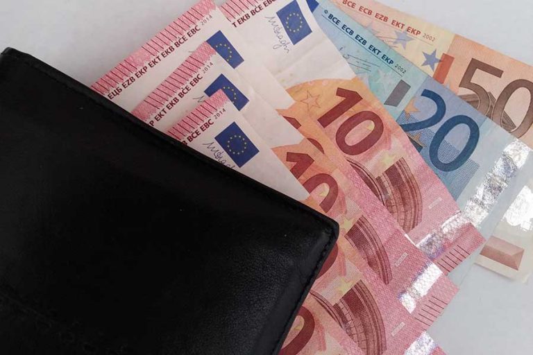 Plafond css 2025 seuils limites selon participation financi re